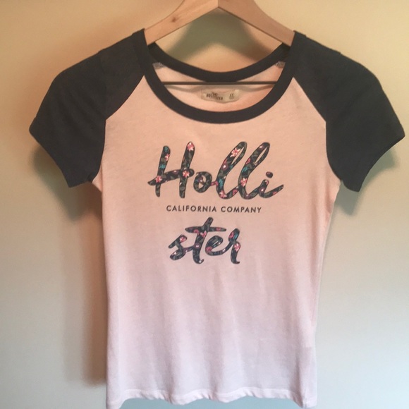 HOLLISTER TEE - Picture 1 of 4
